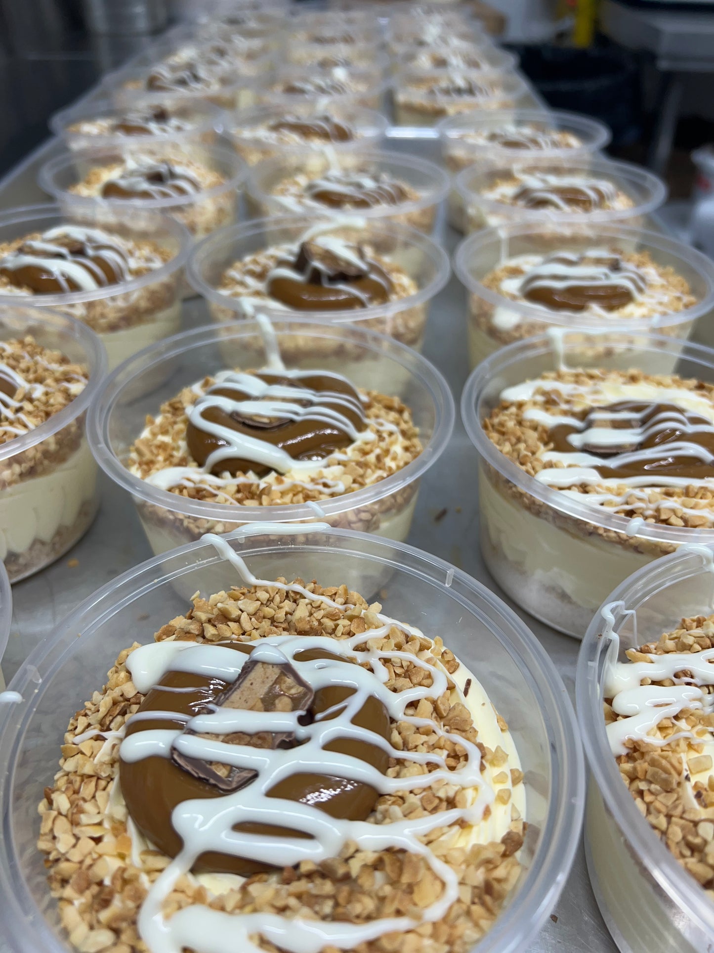 White chocolate x snickers cheesecakes